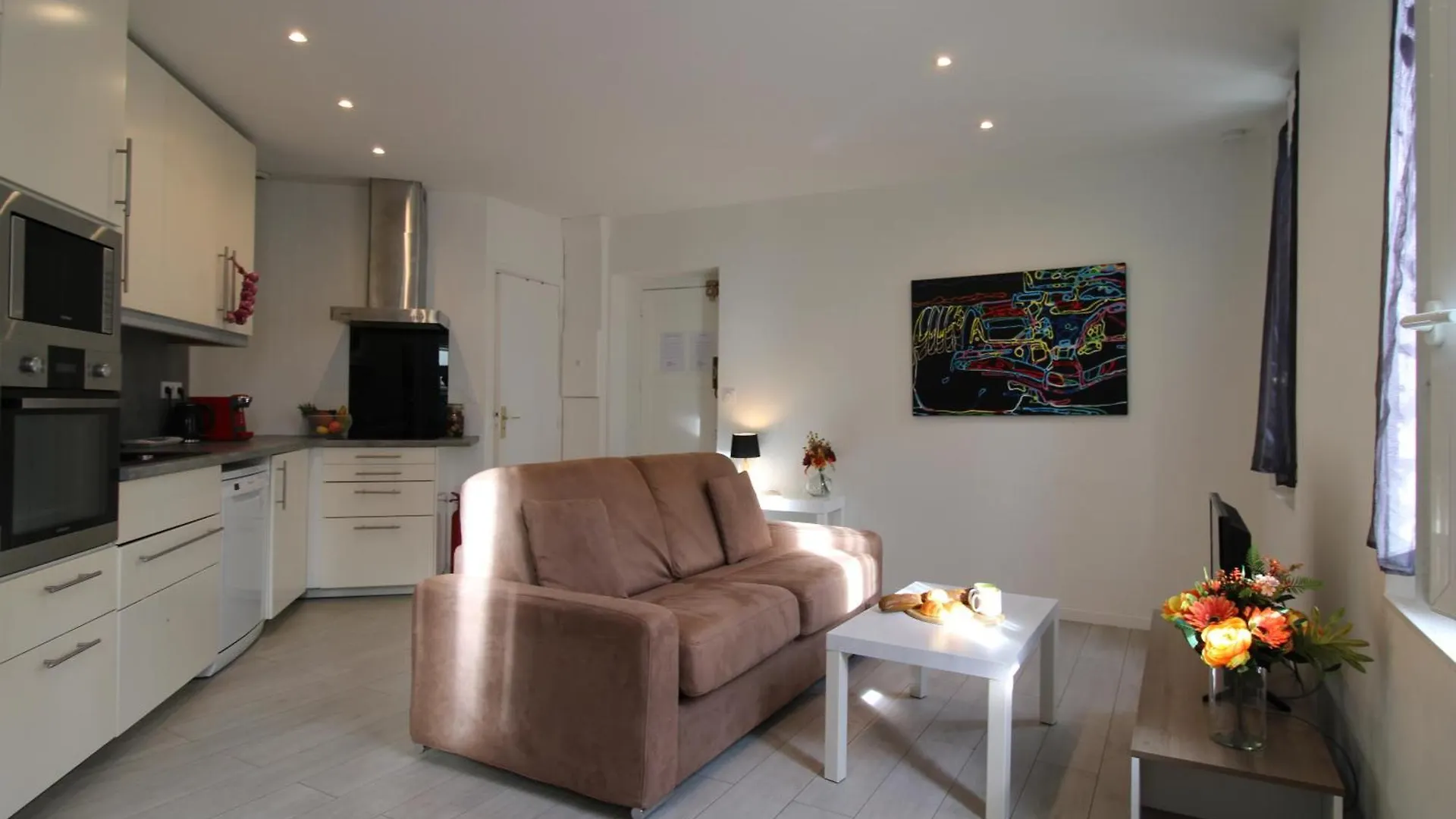 Apartment Le Clemenceau By Apirent #Cosy #200M Des Plages #Wifi Cannes